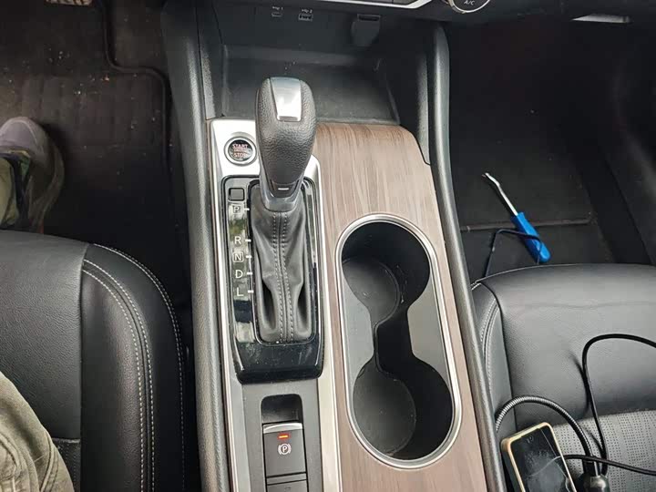 Фото 7 - Nissan Teana