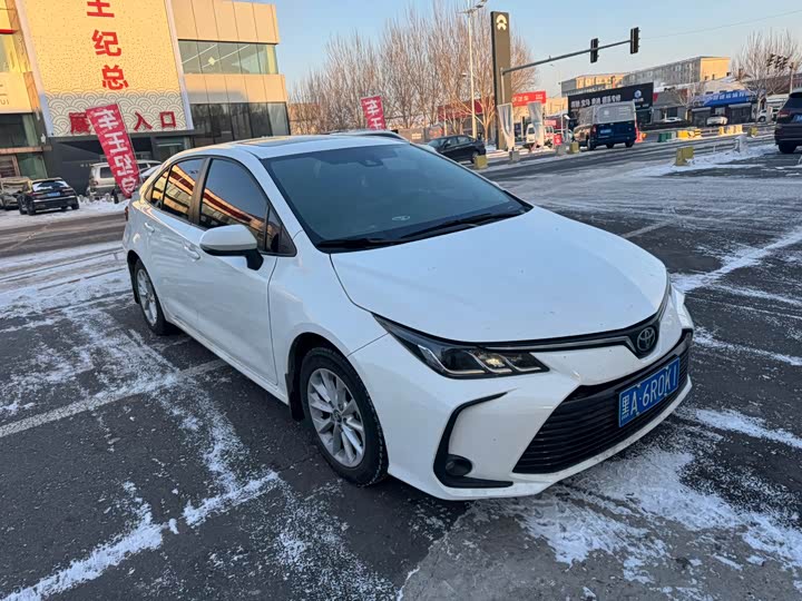 Фото 3 - Toyota Corolla