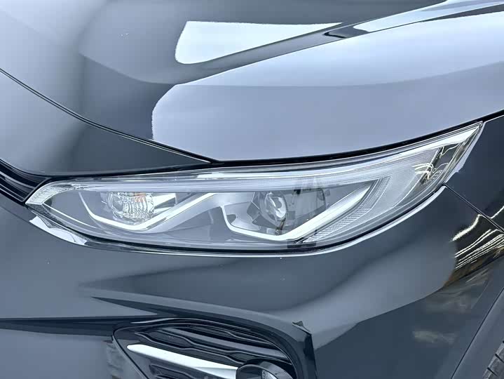 Фото 8 - Toyota Wildlander