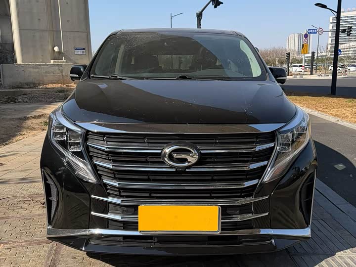 Фото 2 - GAC Trumpchi M8