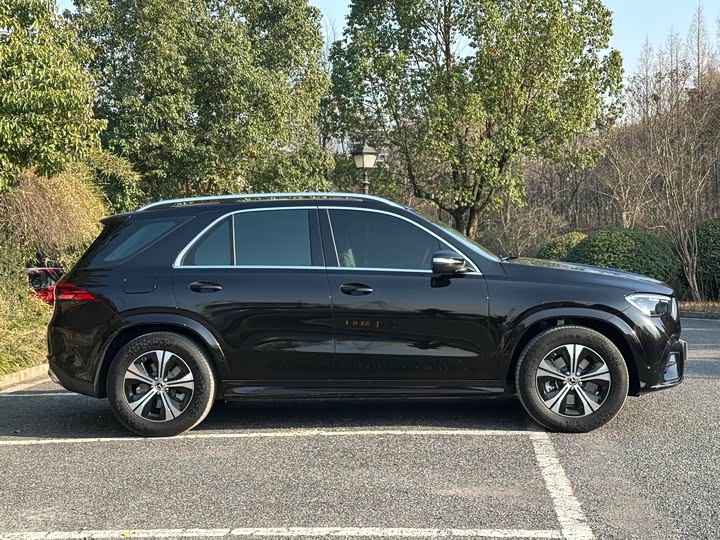 Фото 4 - Mercedes-Benz GLE-Class