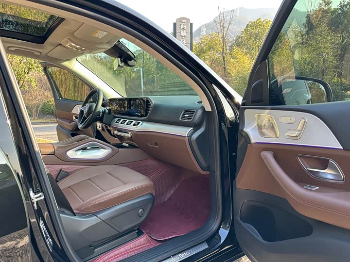 Фото 8 - Mercedes-Benz GLE-Class