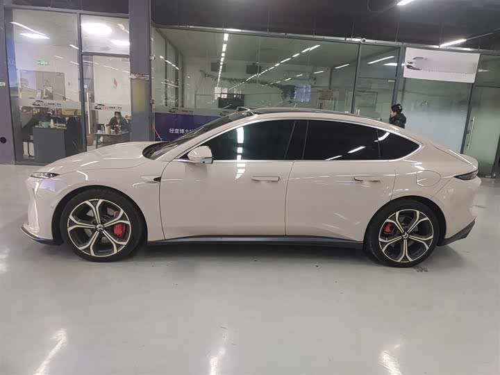 Фото 5 - Nio ET5