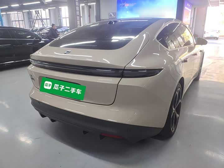 Фото 7 - Nio ET5