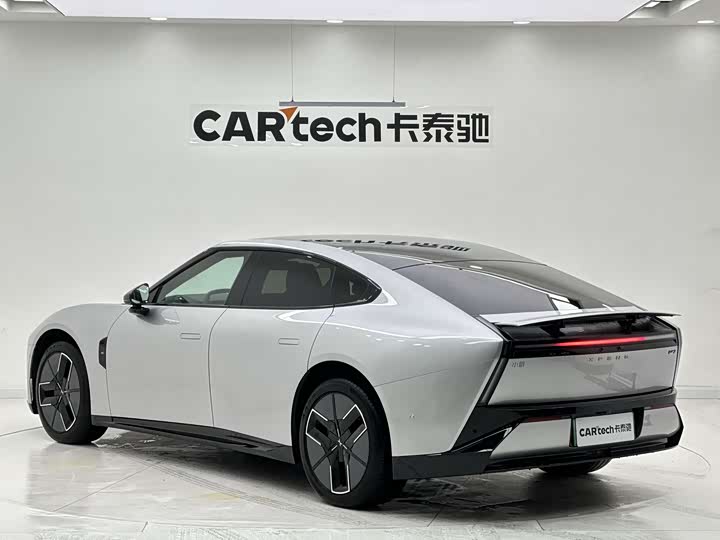 Фото 6 - XPeng P7