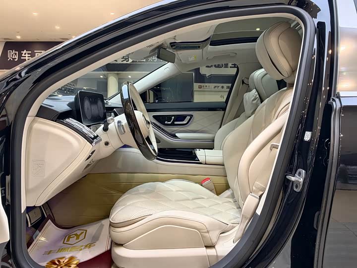 Фото 5 - Mercedes-Benz Maybach S-Class