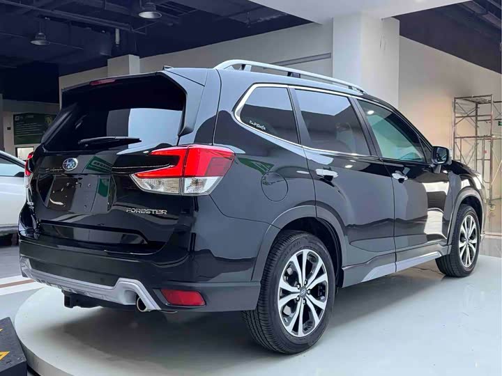 Фото 6 - Subaru Forester