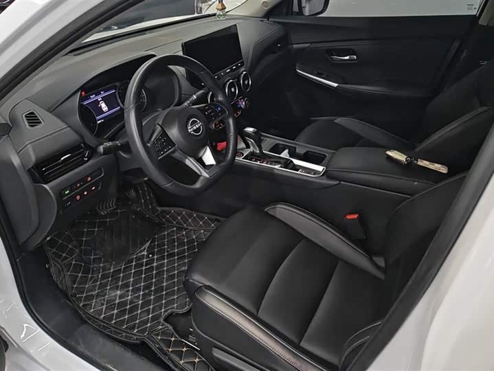 Фото 9 - Nissan Sylphy