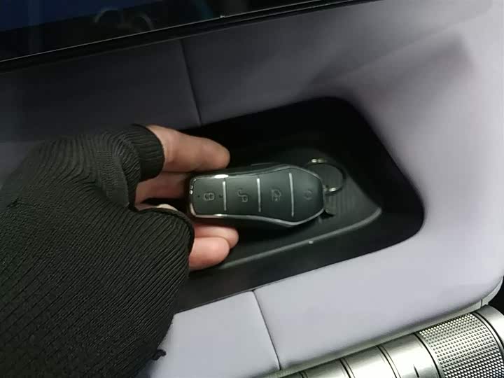 Фото 9 - BYD Dolphin