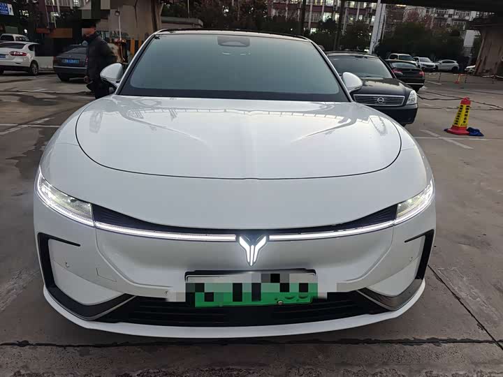 Фото 2 - Voyah Passion