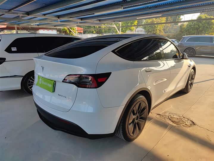 Фото 7 - Tesla Model Y