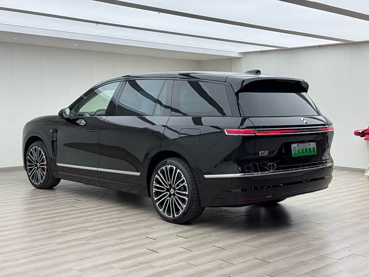 Фото 7 - Nio ES8