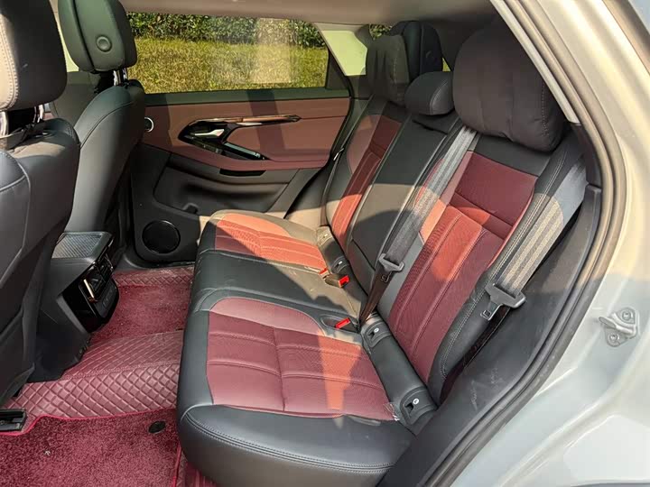 Фото 9 - Land Rover Range Rover Evoque L