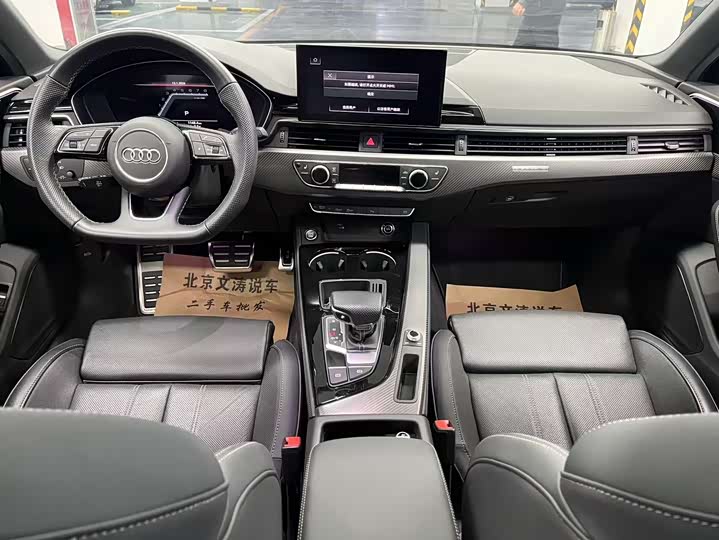 Фото 6 - Audi A4L