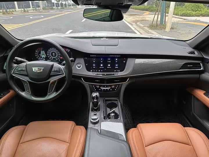 Фото 7 - Cadillac CT6