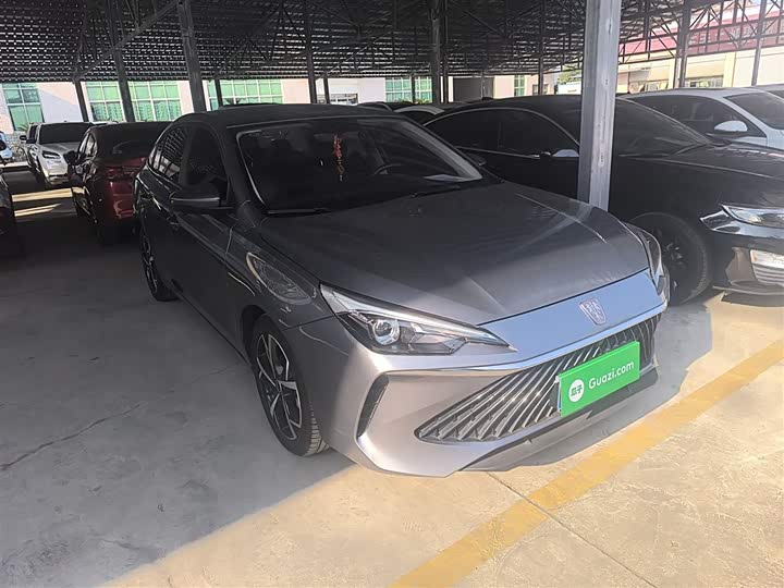 Фото 4 - Roewe i5