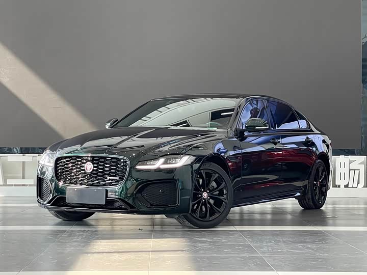 Фото 1 - Jaguar XF L