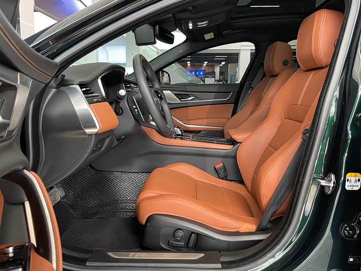 Фото 6 - Jaguar XF L