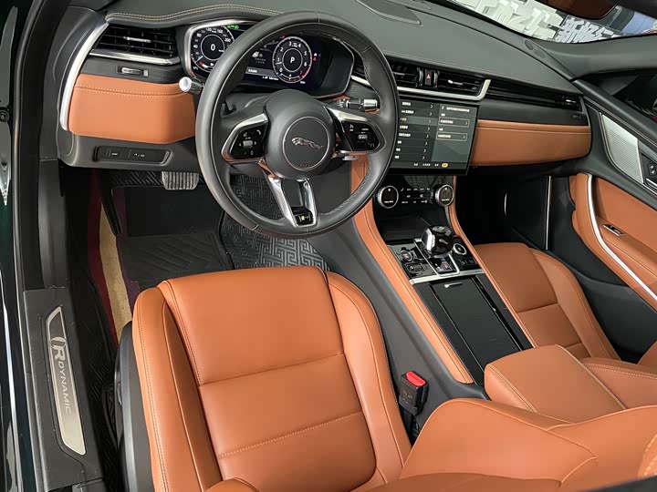 Фото 7 - Jaguar XF L