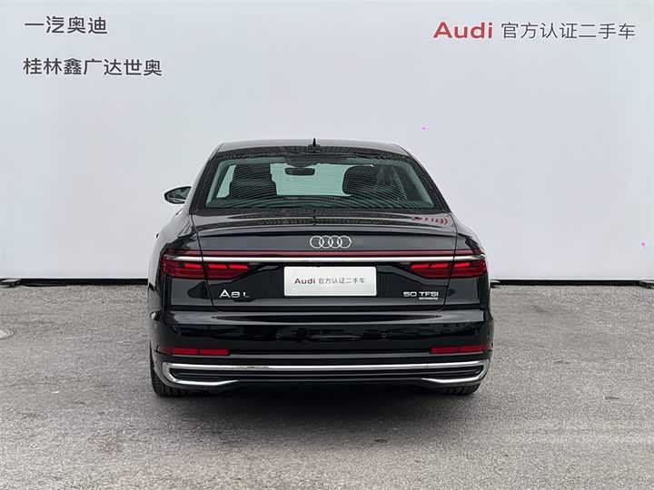 Фото 6 - Audi A8