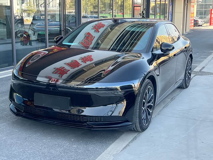 Фото 1 - Zeekr 007