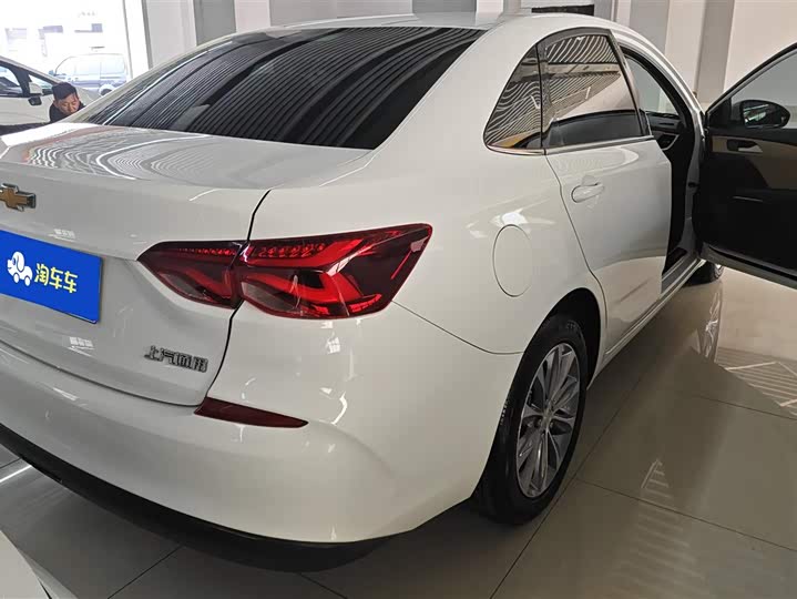 Фото 3 - Chevrolet Monza