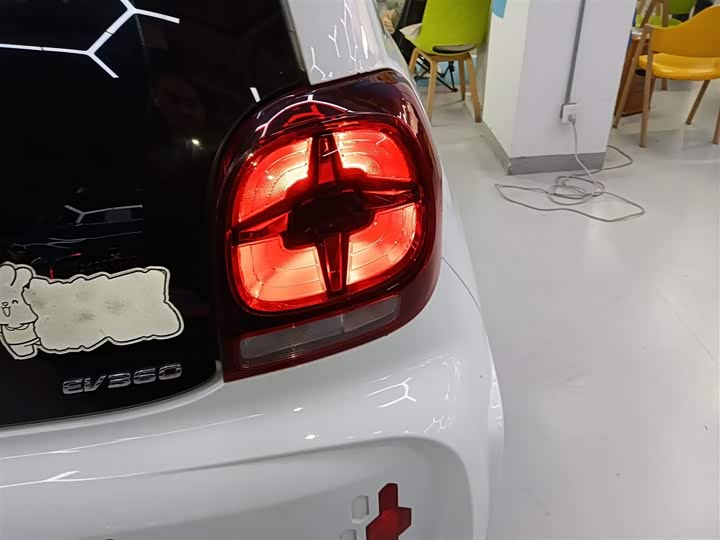 Фото 8 - Roewe Clever