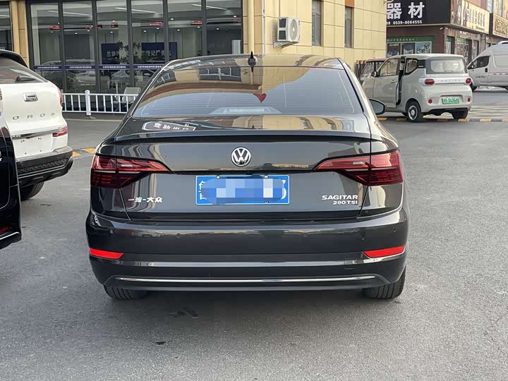 Фото 2 - Volkswagen Sagitar L