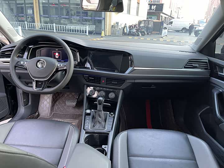 Фото 3 - Volkswagen Sagitar L