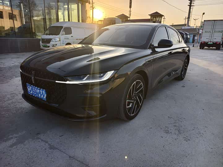 Фото 1 - Lincoln Z (Zephyr)