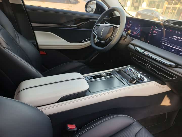 Фото 4 - Lincoln Z (Zephyr)