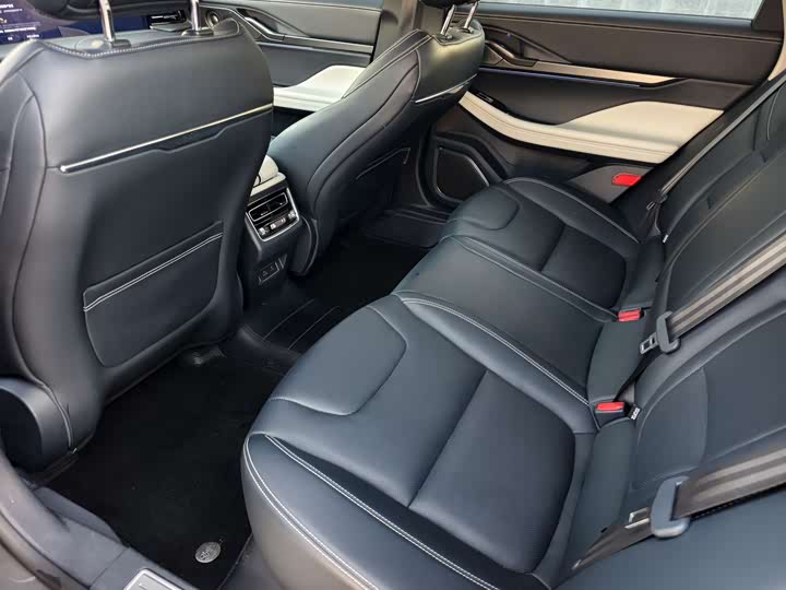 Фото 6 - Lincoln Z (Zephyr)