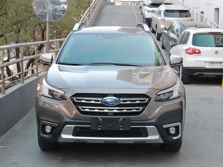 Фото 4 - Subaru Outback