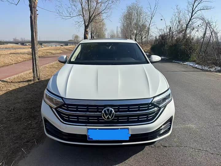 Фото 2 - Volkswagen Sagitar L