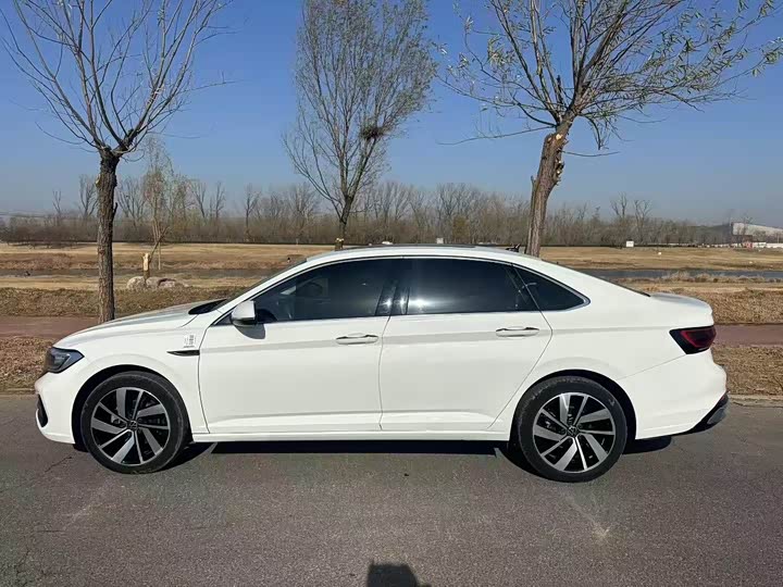 Фото 7 - Volkswagen Sagitar L