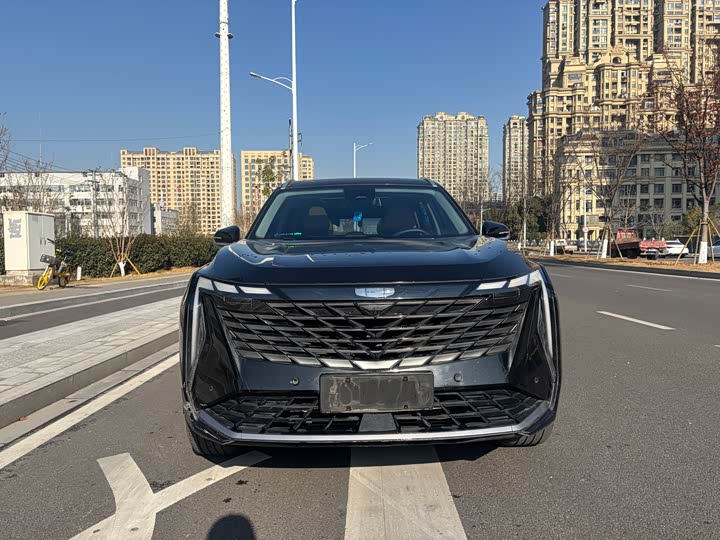 Фото 2 - Geely Atlas L