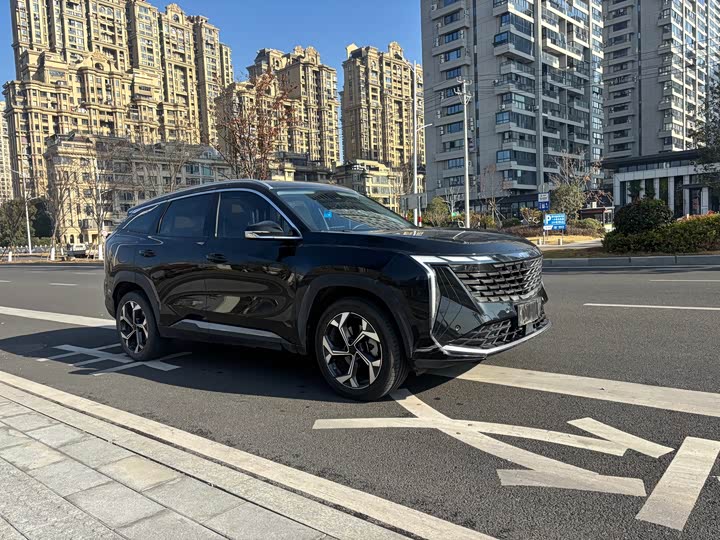 Фото 3 - Geely Atlas L