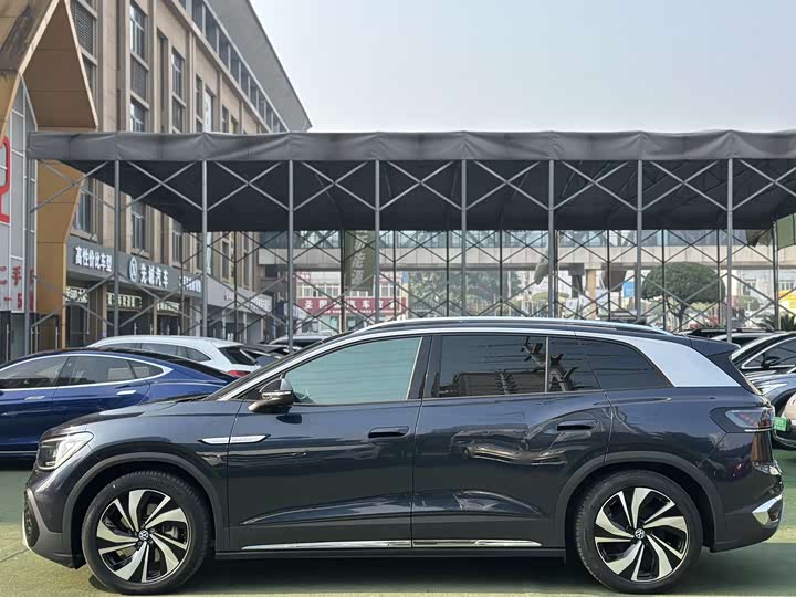 Фото 3 - Volkswagen ID.6 Crozz