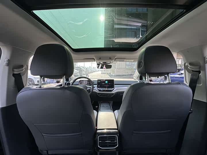 Фото 8 - Volkswagen ID.6 Crozz