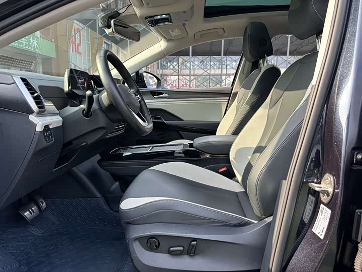 Фото 9 - Volkswagen ID.6 Crozz