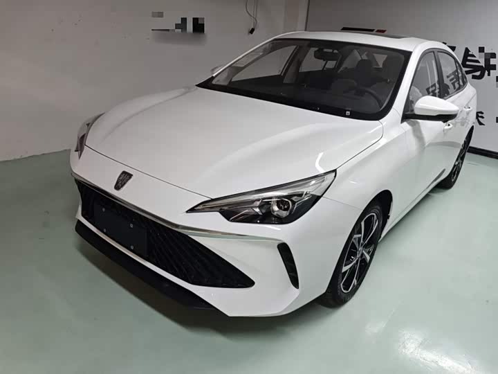 Фото 1 - Roewe i5