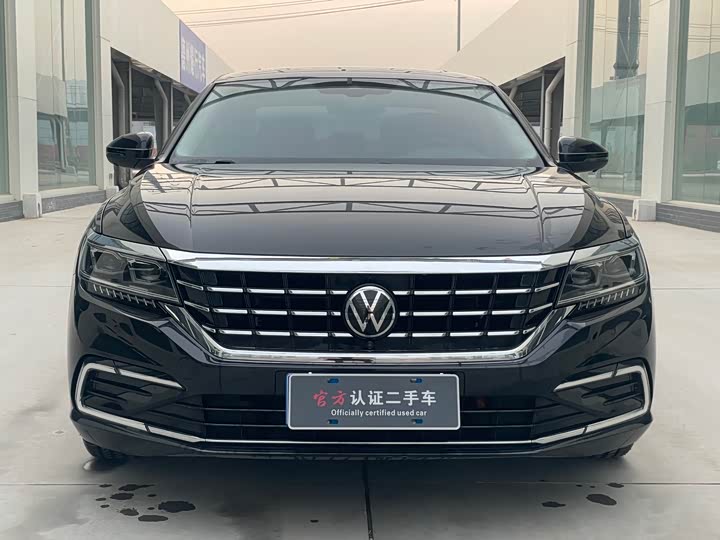 Фото 2 - Volkswagen Passat