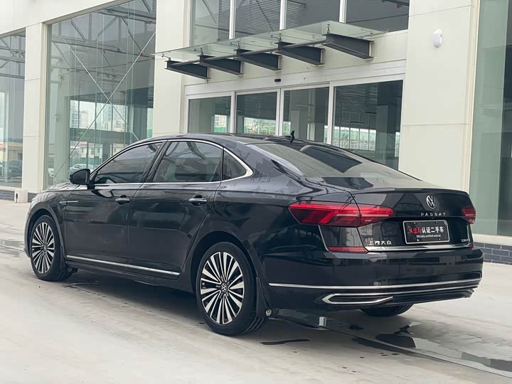 Фото 4 - Volkswagen Passat