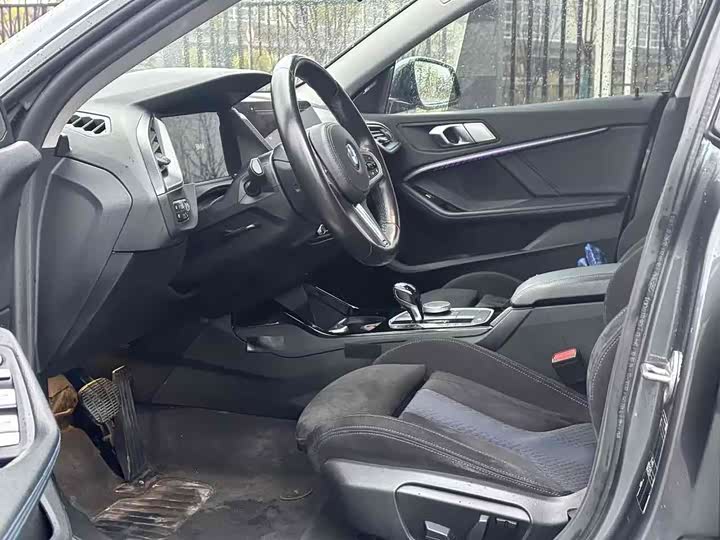 Фото 6 - BMW 2 Series