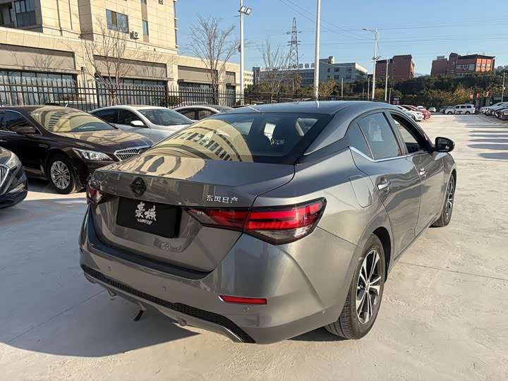 Фото 5 - Nissan Sylphy