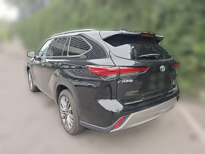 Фото 9 - Toyota Highlander