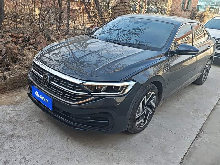 Фото 1 - Volkswagen Sagitar L