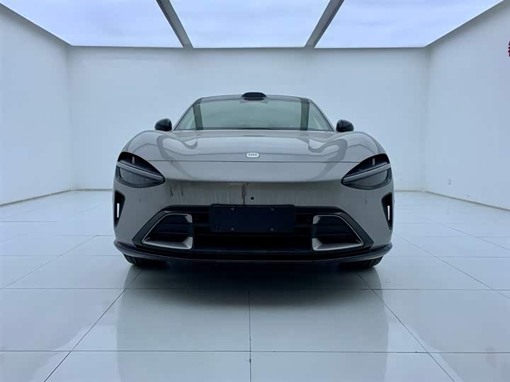 Фото 2 - Xiaomi YU7