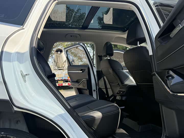 Фото 6 - Haval H6