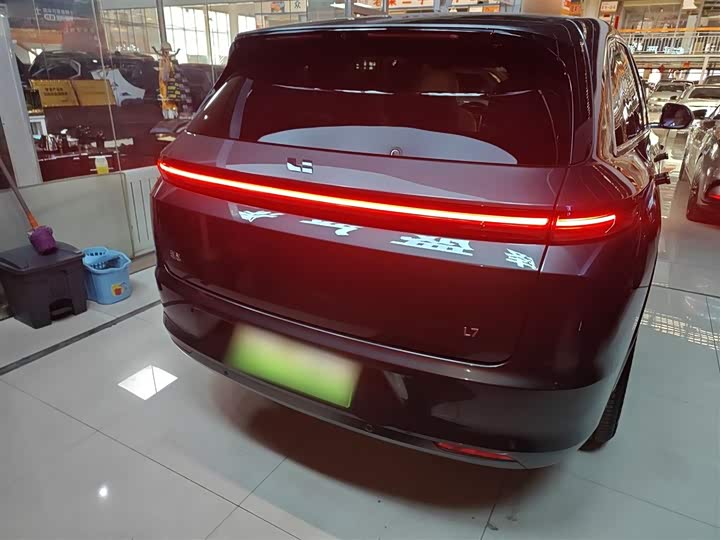 Фото 6 - LiXiang L7